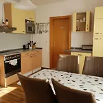 Dudu's Gaestehaus בית הארחה